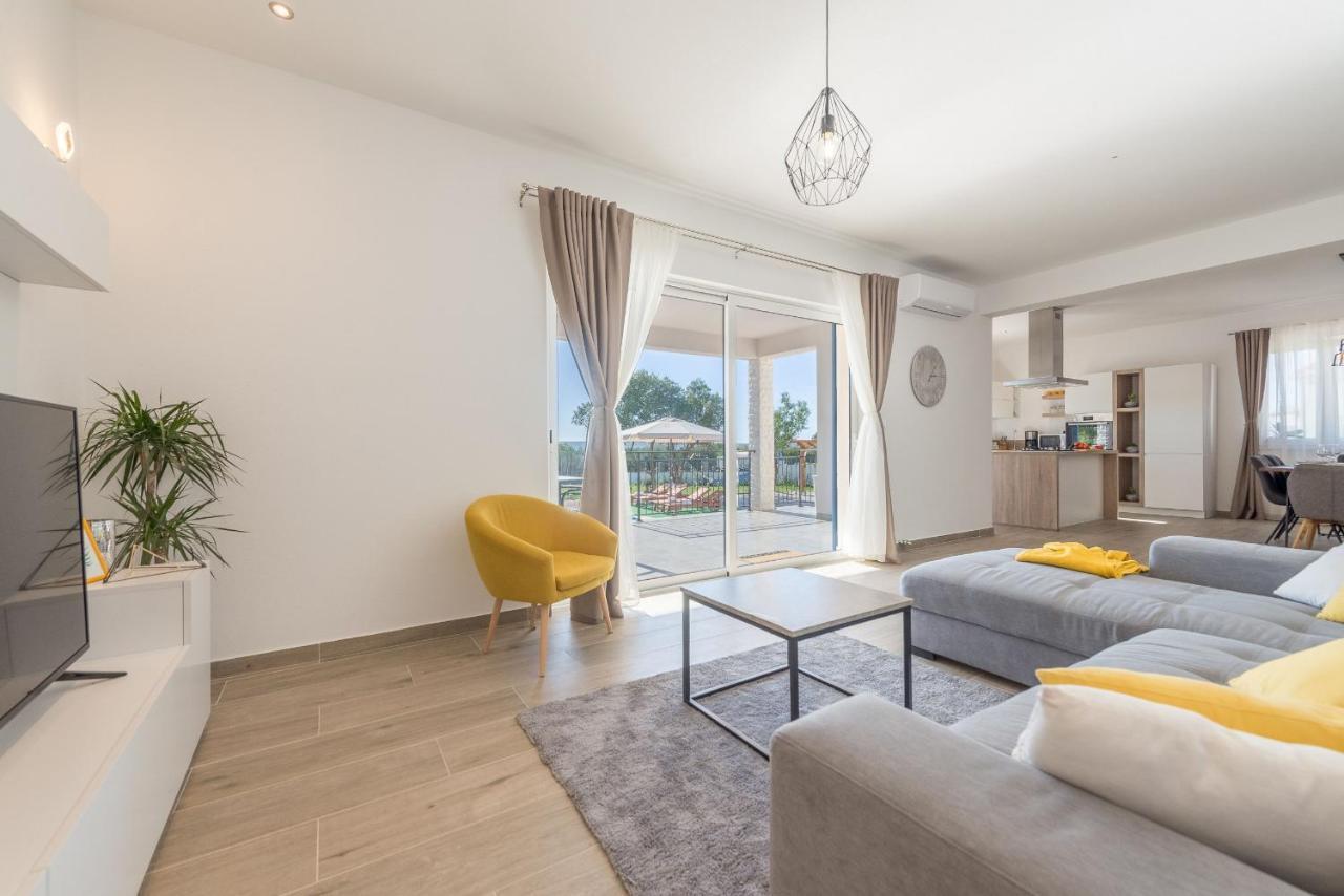 Villa Tara Zadarvillas Tinj エクステリア 写真