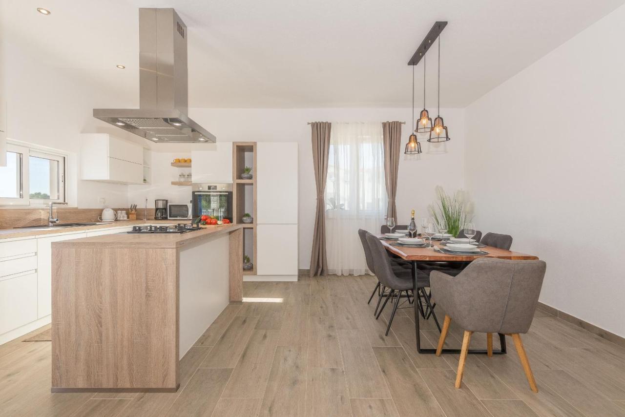 Villa Tara Zadarvillas Tinj エクステリア 写真