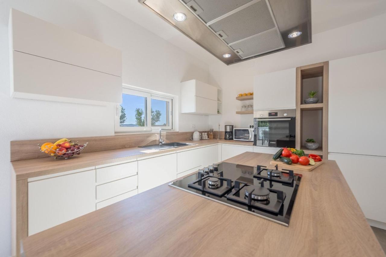 Villa Tara Zadarvillas Tinj エクステリア 写真